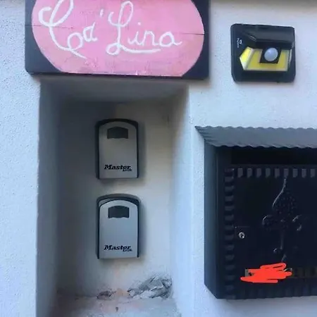 Ca Lina Spacious With Parking Space 度假居