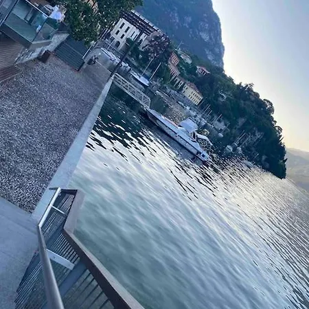 Vakantiehuis Ca Lina Spacious With Parking Space Lecco